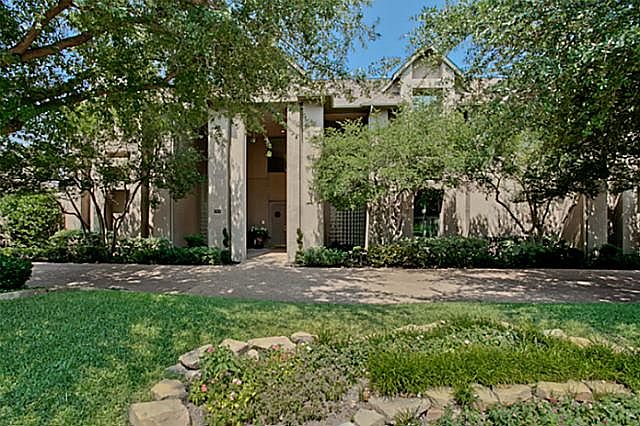 1st image of 17426 River Hill Dr