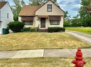20507 Gardenview Dr, Maple Heights, OH