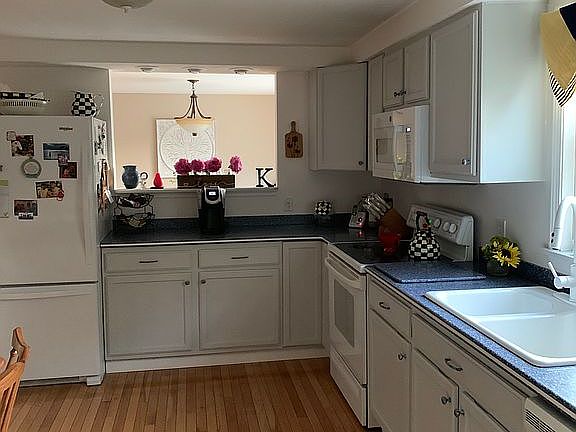 3rd image of 506 Emann Dr