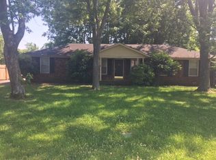 1423 Avon Rd, Murfreesboro, TN 37129