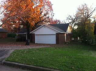 1301 E 13th St, Claremore, OK 74017