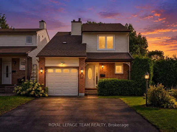 7 Benlark Rd, Ottawa, ON K2J 2L5