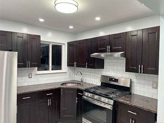 2nd image of 112-63 Bedell St Floor 1