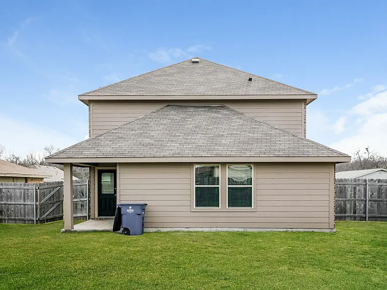 1500 Cardinal Dr — Photo 11