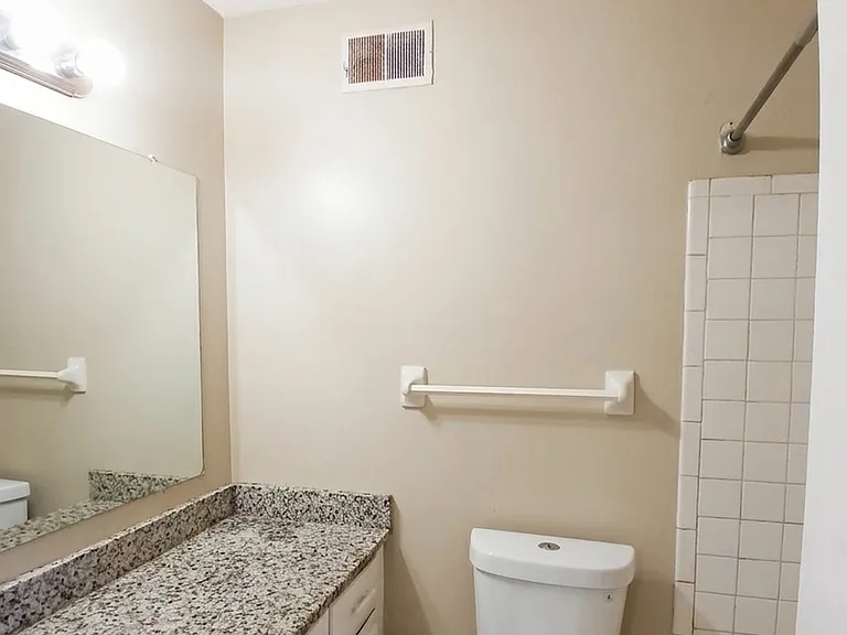 4407 Howardcrest Dr — Photo 15