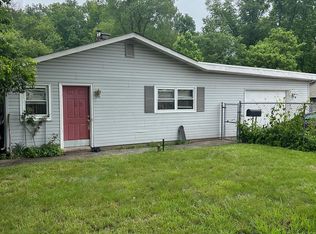 46 Yellowood Dr, Levittown, PA