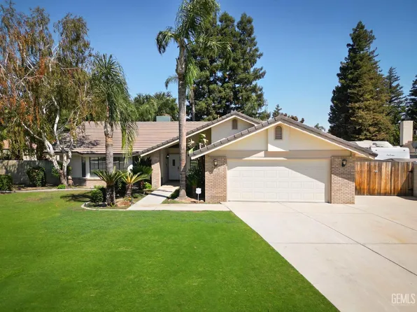 3300 Fallen Oak St, Bakersfield, CA 93311
