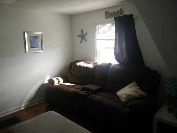 2nd image of 215 Alps Road # Fl 2nd