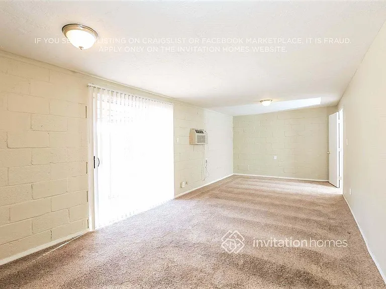 840 E Mountain View Rd — Photo 7