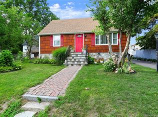 84 Edwards St, Bridgeport, CT 06606