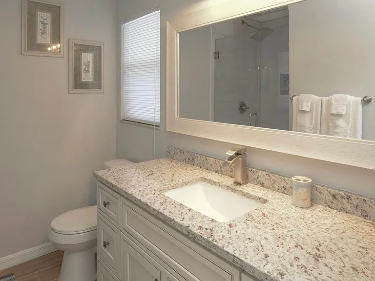 2650 Colorado St — Photo 12
