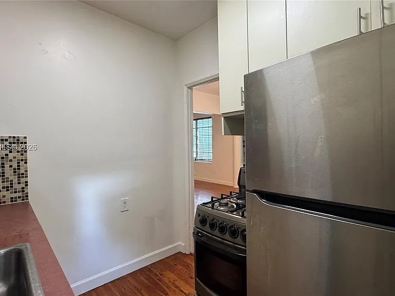 751 Euclid Ave #2 — Photo 6