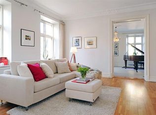 72 Grove St, South Hackensack, NJ 07606