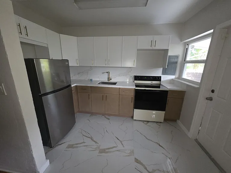 2741 SW 34th Ct #2 — Photo 14