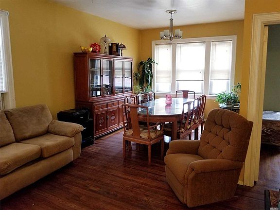 4th image of 5068 42nd St