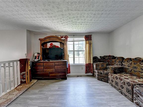 2nd image of 4286 Village Square Ln