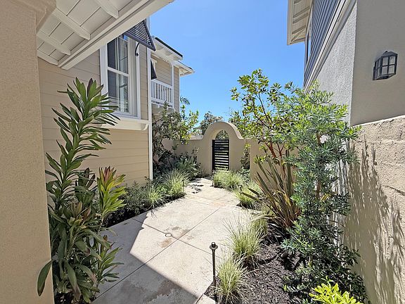 3rd image of 4636 Vereda Mar Del Sol