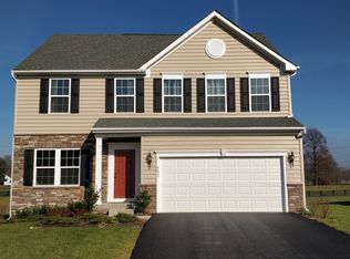9635 Morning Walk Dr, Hagerstown, MD