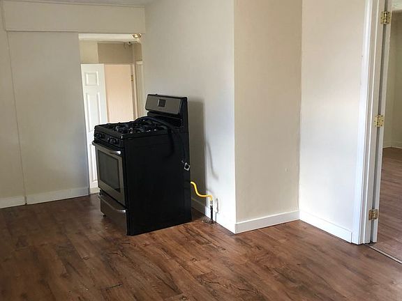 2nd image of 517 Locust Ave #7723844