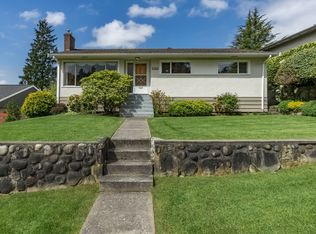 8115 Strathearn Ave #1, Burnaby, BC V5J3Y6