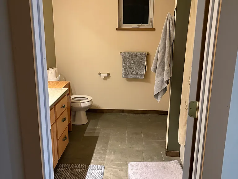 226 Benton Ave — Photo 44