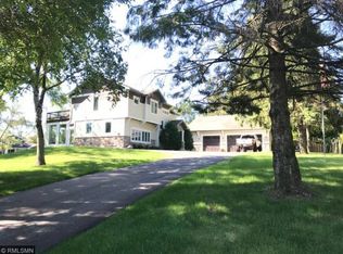 190 Gleason Lake Rd, Wayzata, MN 55391
