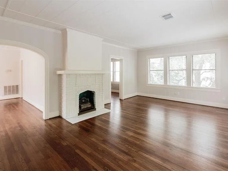 1212 Milford St #1 — Photo 9