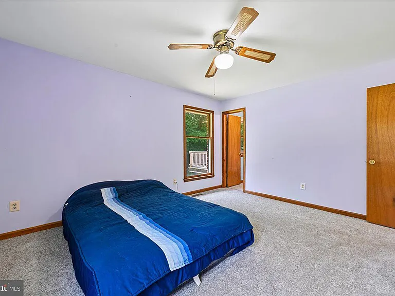 13245 Croom Rd — Photo 33
