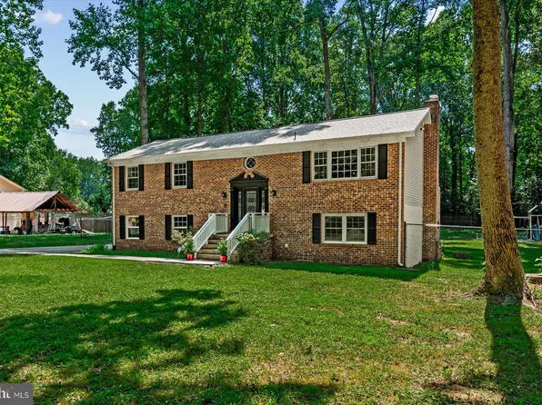 6 Campbell Ct, Stafford, VA 22556