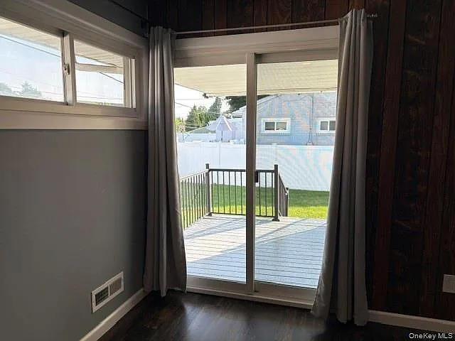 266 Central Park Rd — Photo 12