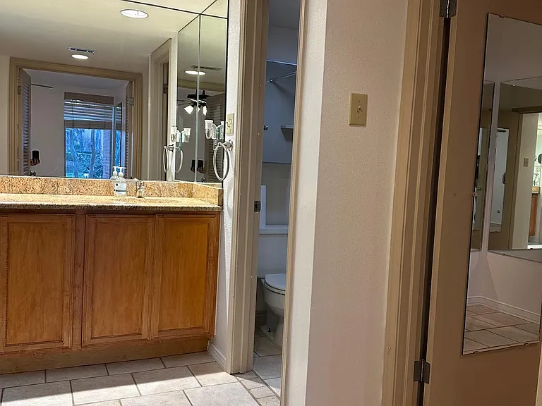 510 E Avenue J #C — Photo 16