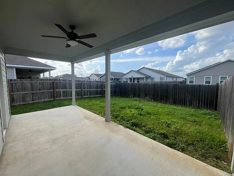 620 Heathers Way — Photo 14