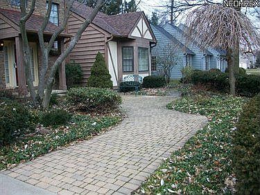 2nd image of 370 Bayview Dr