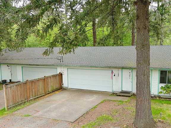 2nd image of 7523 7525 152nd Street E