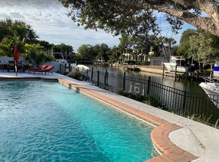 633 Treasure Boat Way, Sarasota, FL 34242