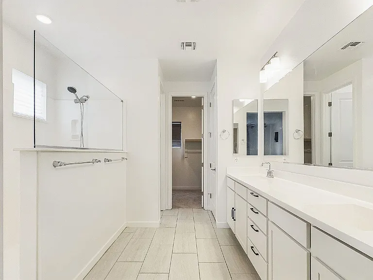 1133 N Jay Pl — Photo 24