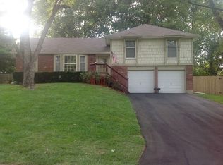 8806 Widmer Rd, Lenexa, KS 66215