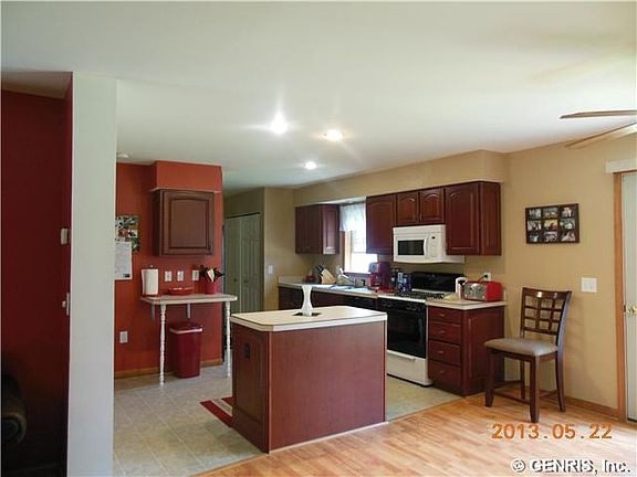 5th image of 3288 Wildflower Dr