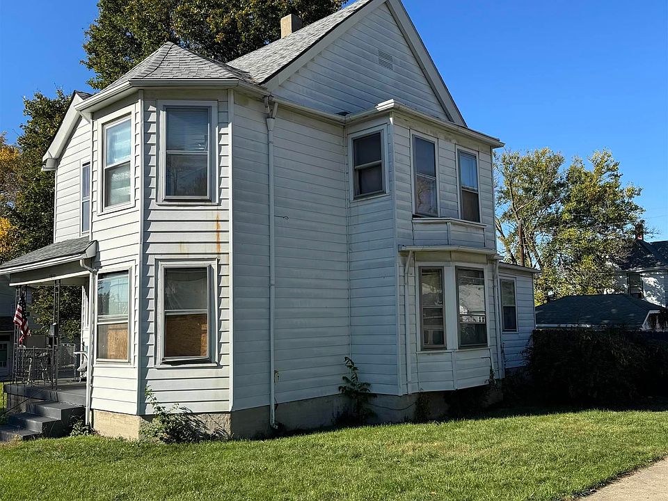 2nd image of 1840 Salem St