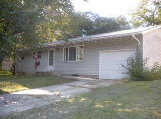 17 California Dr, Jackson, NJ 08527