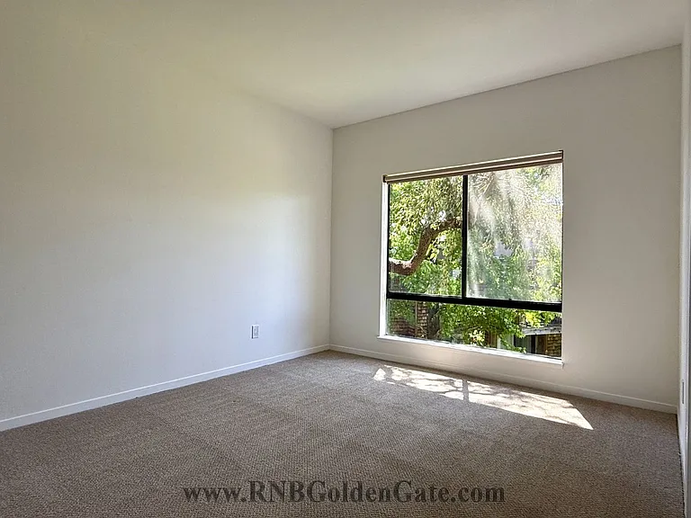 573 Seaver Dr — Photo 14