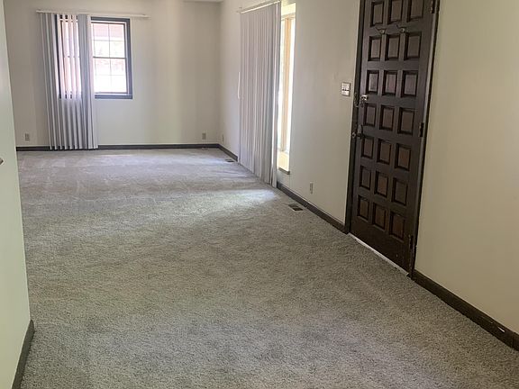 4th image of 40 Pawnee Dr APT B