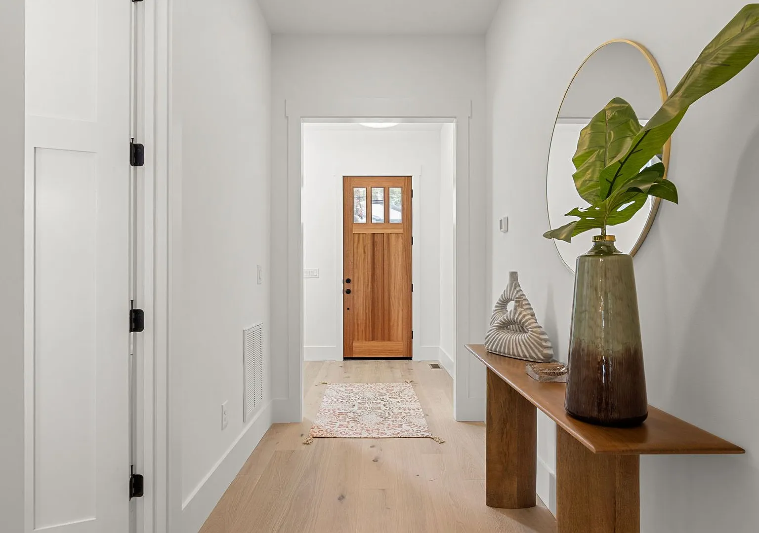 1127 Allen Street — Photo 3