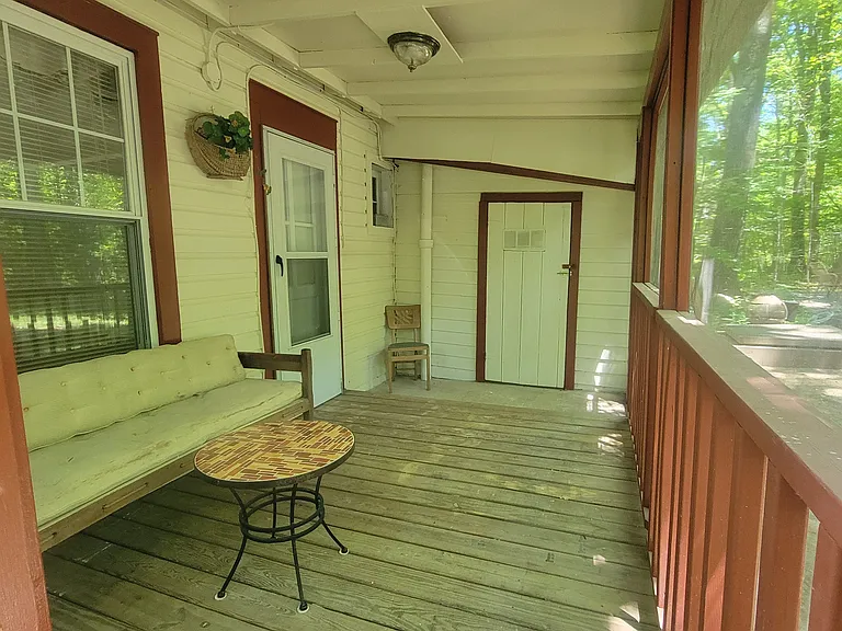 Enclosed porch