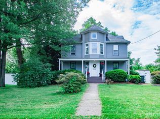 229 Green St, Woodbridge, NJ 07095