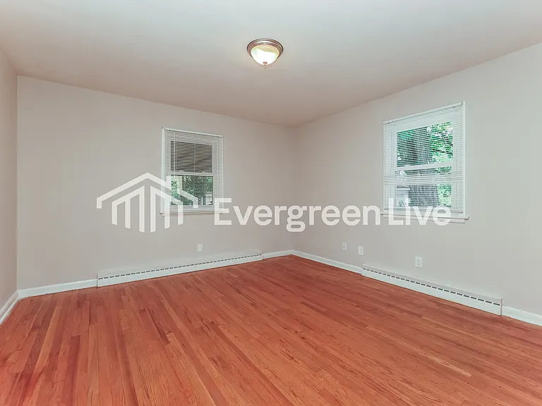 303 Meyer Ave — Photo 11