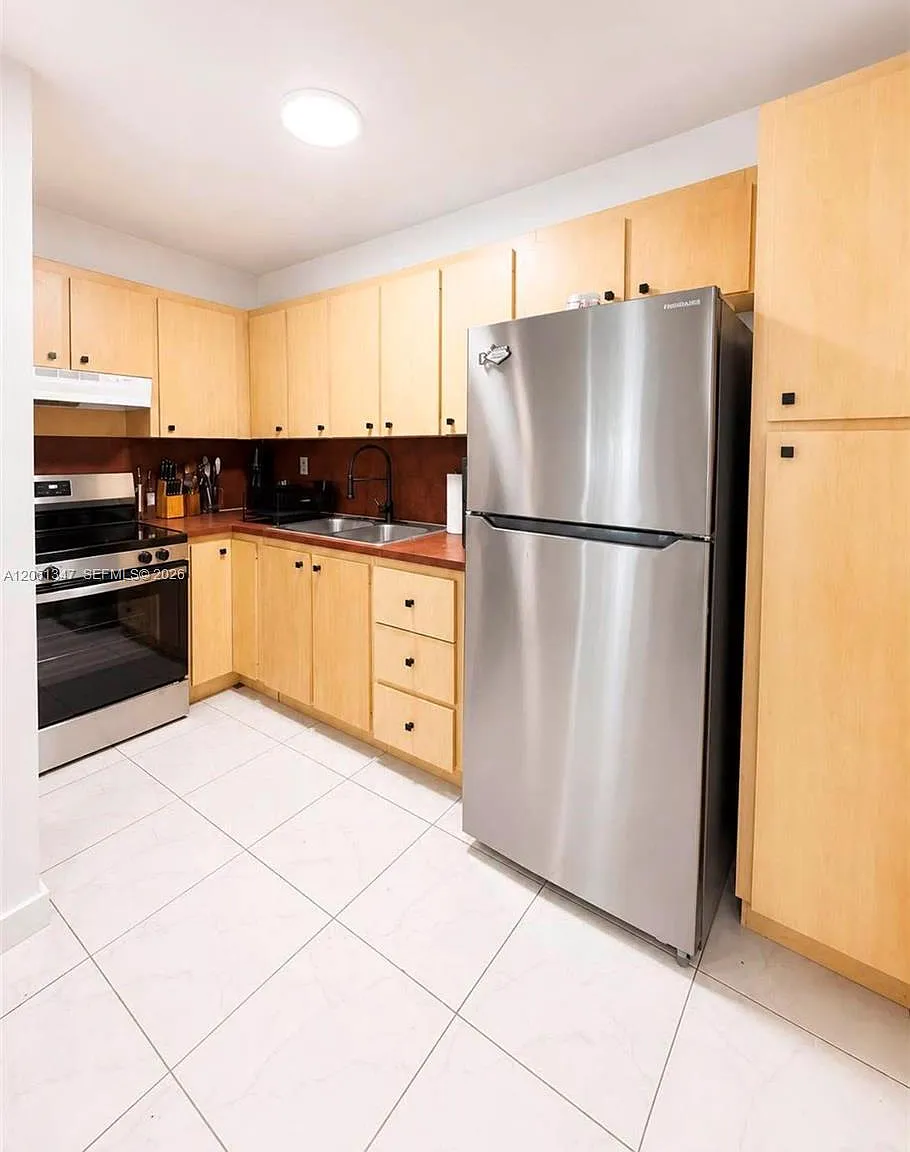 Allapattah Condo — Photo 3