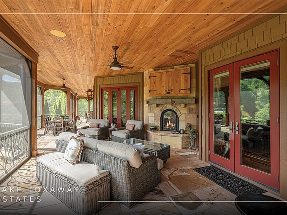 5th image of 2748 W Club Boulevard
