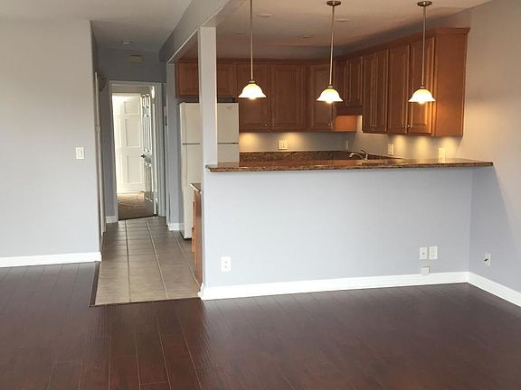 3rd image of 5045 Cape May Ave