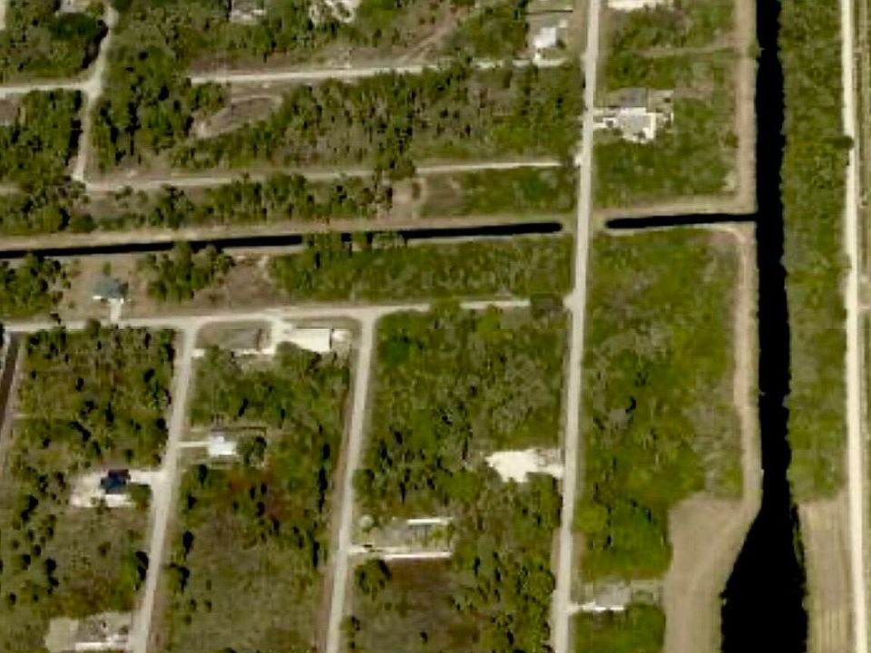 2nd image of 636 Naples Avenue S